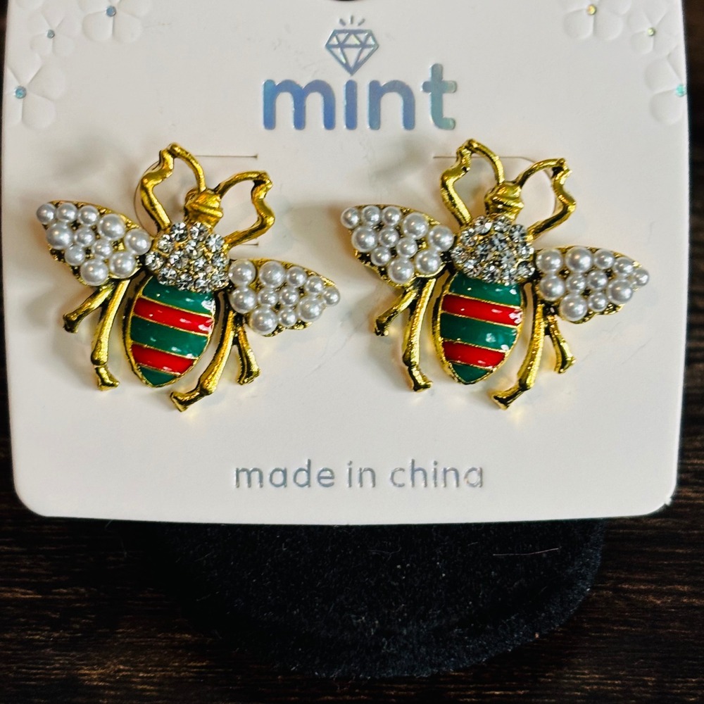 Gold Tone Bumble Bee Stud Earrings Faux Pearl Rhinestone Red Green Enamel